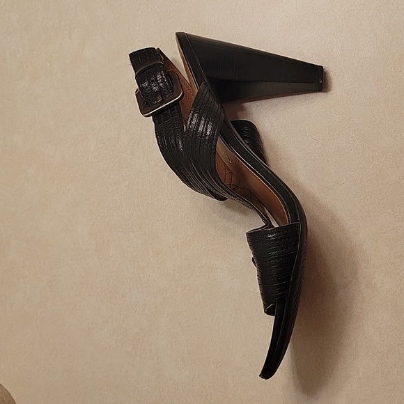 Beautiful high heeled sandals - Picture 4 of 5